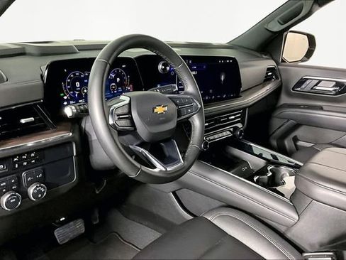 Used 2025 Chevrolet Tahoe LT image 16