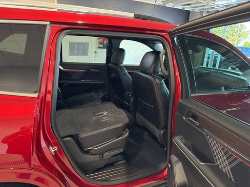 Used 2024 GMC Acadia Denali w/ LPO, Floor Liner Package image 15