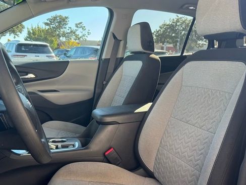 Used 2022 Chevrolet Equinox LT image 19