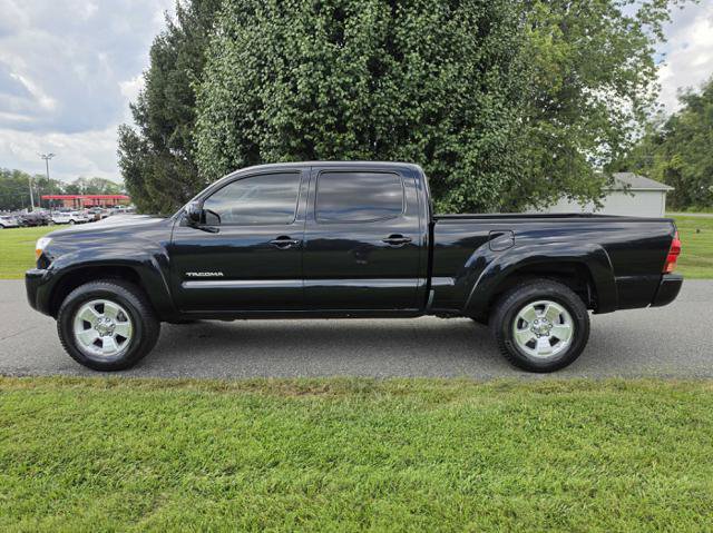 Used 2006 Toyota Tacoma PreRunner w/ TRD Sport Pkg #3 RWD image 1