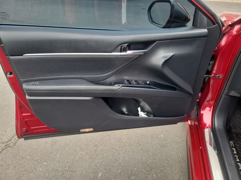 Used 2018 Toyota Camry XSE w/ Audio Package FWD image 18