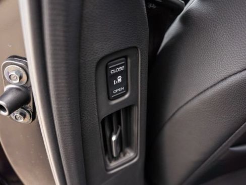 Used 2023 Honda Odyssey Sport image 25
