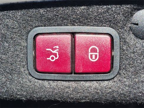 Certified 2020 Mercedes-Benz C 300 4MATIC Sedan image 18