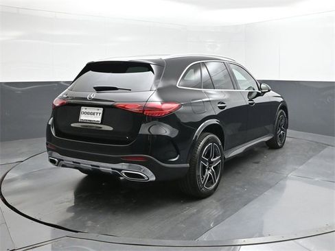 New 2026 Mercedes-Benz GLC 300 image 11