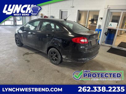 Used 2013 Ford Fiesta SE w/ Moon & Mood Pkg