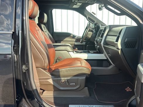 Used 2020 Ford F250 King Ranch w/ King Ranch Ultimate Package AWD/4WD image 21