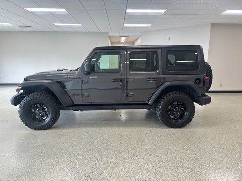 Used 2024 Jeep Wrangler Willys image 11