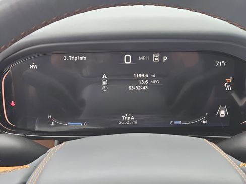 Used 2023 Jeep Grand Wagoneer Series III image 15