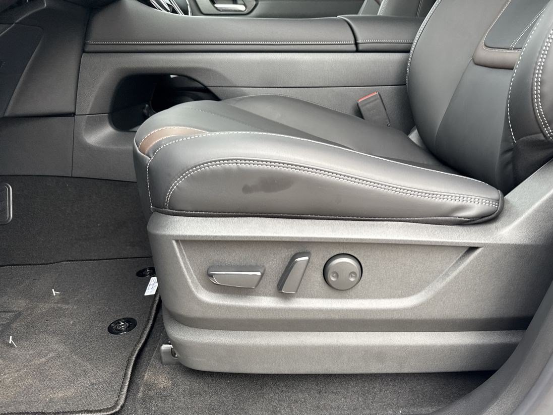New 2026 Nissan Armada SL w/ Captain's Chari Seat Package RWD image 20