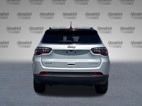 Used 2025 Jeep Compass Limited AWD/4WD image 8