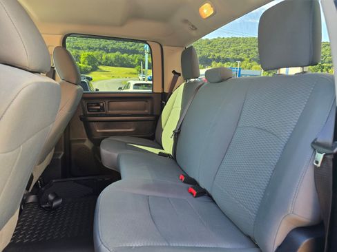 Used 2017 RAM 2500 Tradesman w/ Chrome Appearance Group AWD/4WD image 10