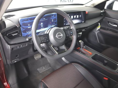 New 2026 Nissan Kicks SR w/ SR Premium Package image 9