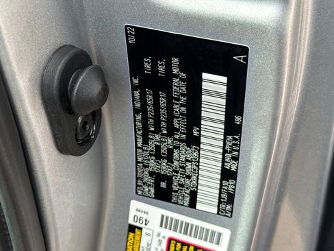 Certified 2023 Toyota Sienna LE image 35