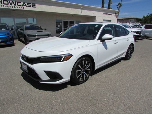 Used 2023 Honda Civic EX-L image 4