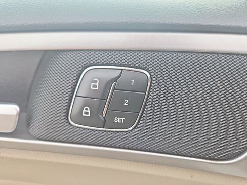 Used 2020 Ford Fusion SEL image 18