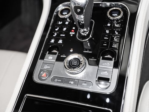 Certified 2020 Bentley Continental GT V8 AWD/4WD image 38