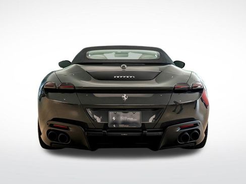 Used 2024 Ferrari Roma Spider image 4
