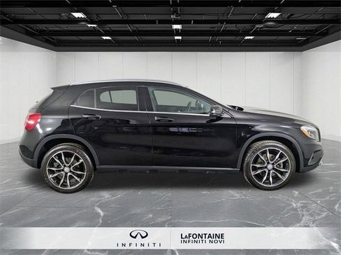Used 2017 Mercedes-Benz GLA 250 4MATIC image 6