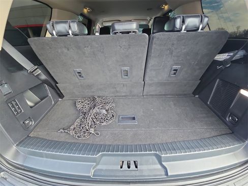 Used 2024 Ford Expedition XLT image 29