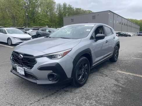 Used 2024 Subaru Crosstrek 2.0i AWD/4WD image 2