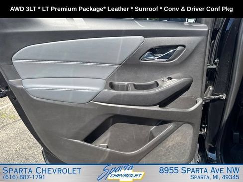 Used 2019 Chevrolet Traverse LT w/ LT Premium Package AWD/4WD image 27