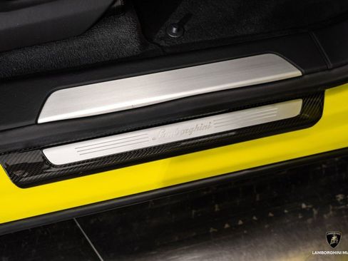 Used 2019 Lamborghini Urus image 39