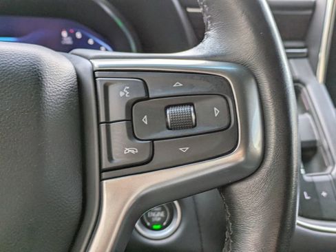 Used 2022 Chevrolet Tahoe Z71 w/ Luxury Package image 28