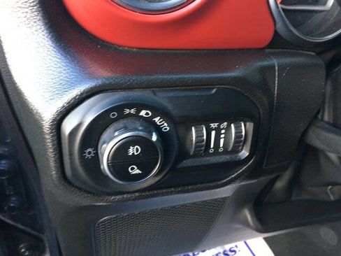 Used 2022 Jeep Gladiator Rubicon w/ LED Lighting Group image 13