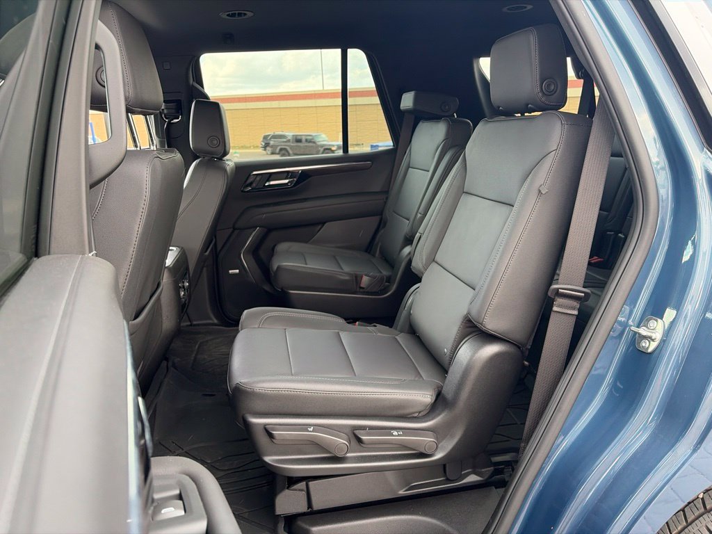 Used 2026 Chevrolet Tahoe LT w/ Comfort Package RWD image 18
