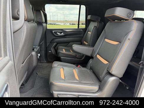 Used 2022 GMC Yukon XL AT4 AWD/4WD image 33