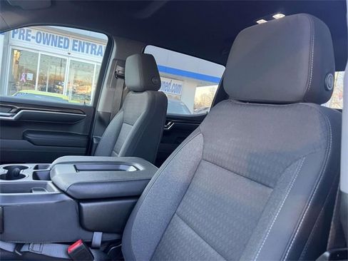 Used 2022 Chevrolet Silverado 1500 LT image 11
