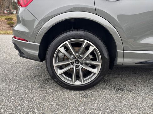 Certified 2025 Audi Q3 2.0T Premium w/ Convenience Package image 23