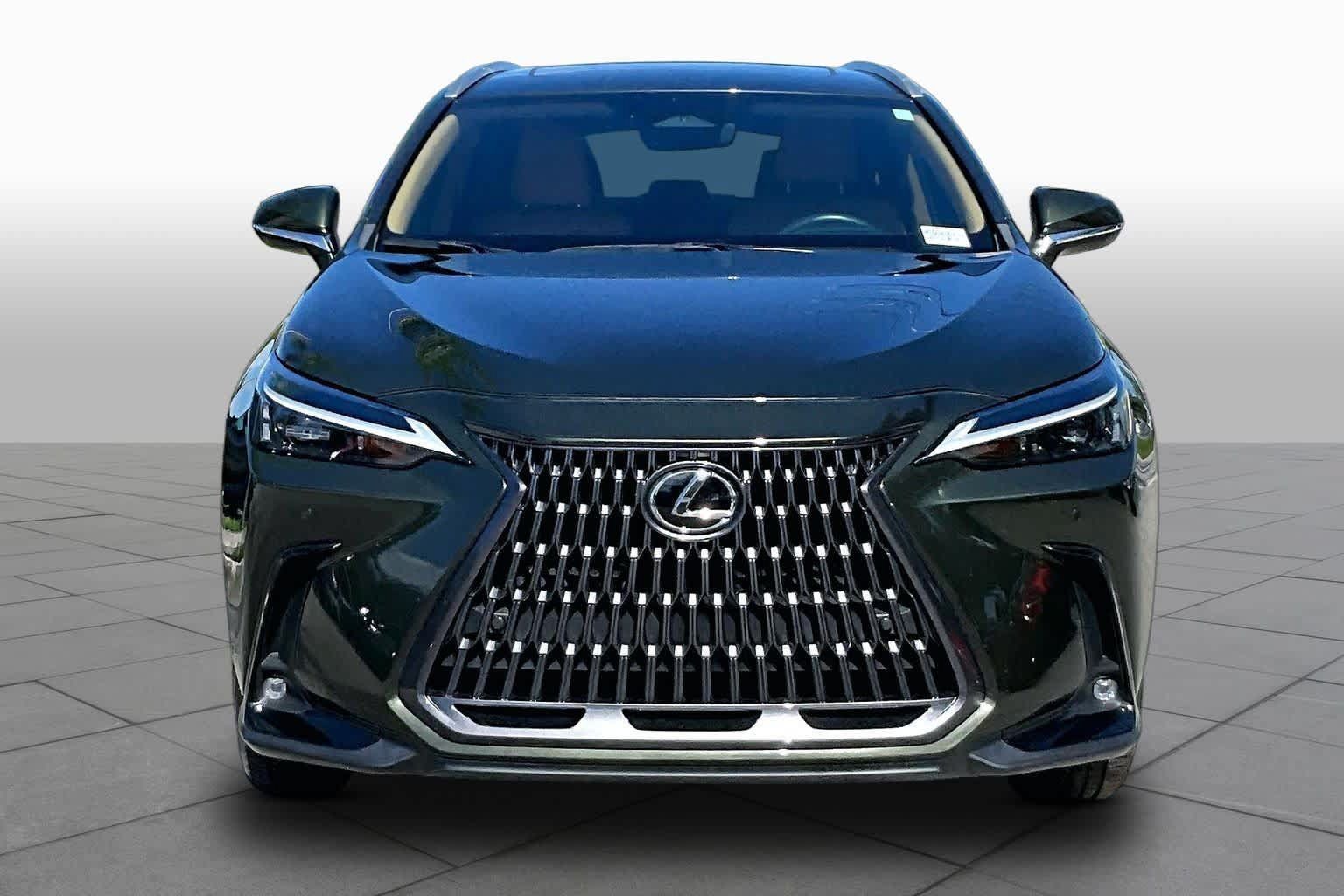 Used 2024 Lexus NX 250 FWD w/ Towing Package (2000 Lbs) image 4