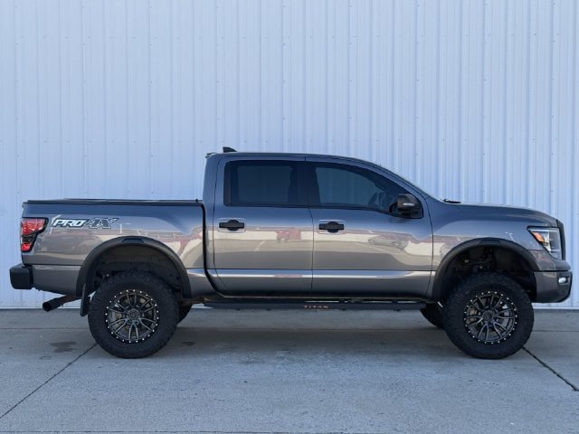Used 2023 Nissan Titan PRO-4X w/ Pro-4x Convenience Package AWD/4WD image 3