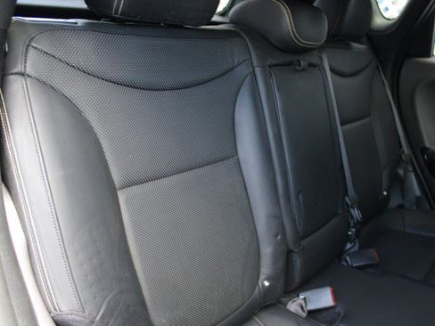 Used 2014 Kia Soul + w/ Primo Package FWD image 16