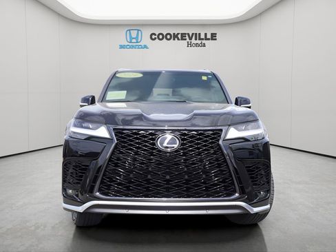 Used 2024 Lexus LX 600 F Sport image 4