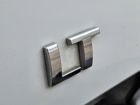 Certified 2018 Chevrolet Silverado 2500 LT AWD/4WD image 18