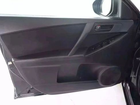 Used 2010 MAZDA MAZDA3 i Sport image 15