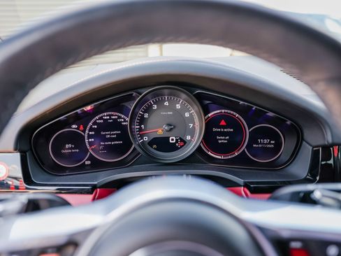 Certified 2023 Porsche Cayenne S Platinum image 15