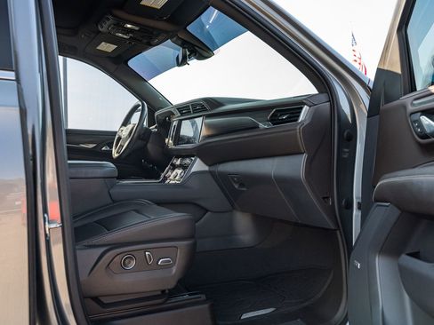 Used 2021 GMC Yukon Denali w/ Denali Premium Package RWD image 11