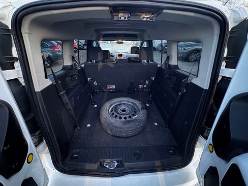 Used 2016 Ford Transit Connect XLT image 7