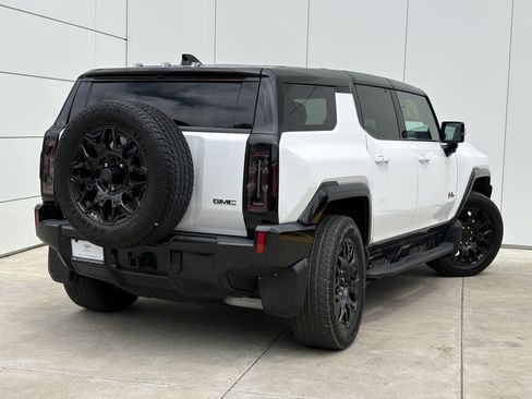 Used 2024 GMC Hummer EV 2X w/ LPO, Illumination Package AWD/4WD image 7