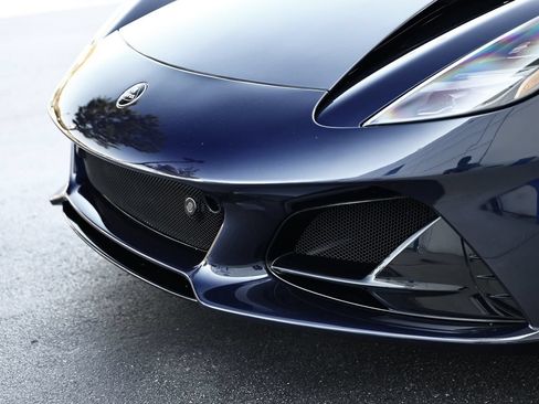Used 2025 Lotus Emira RWD image 17