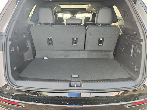 New 2026 Buick Enclave Sport Touring w/ Power Package FWD image 9