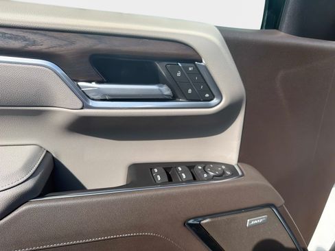 New 2026 GMC Sierra 1500 SLT AWD/4WD image 15