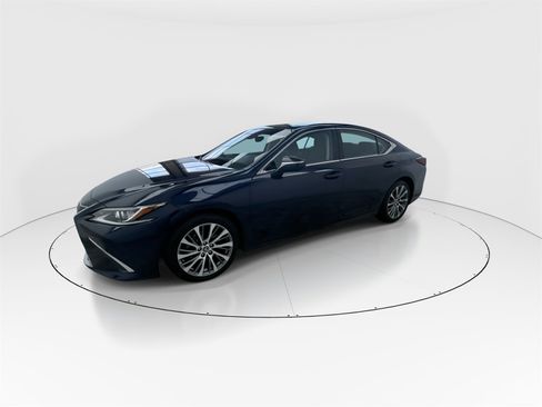 Used 2019 Lexus ES 350 image 4