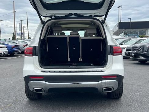 Used 2023 Mercedes-Benz GLB 250 4MATIC image 8