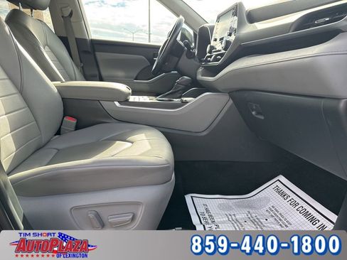 Used 2021 Toyota Highlander XLE image 58