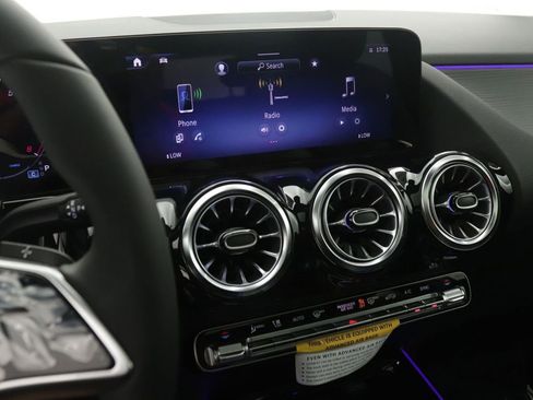 New 2026 Mercedes-Benz GLA 250 image 6