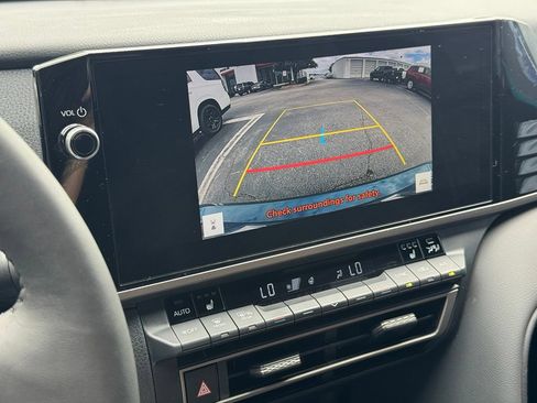 Used 2025 Toyota Camry XSE FWD image 30